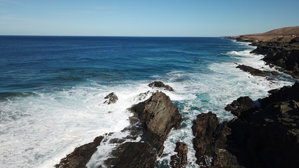 Fototapeta premium Relax watching the sea the waves and the horizon