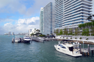 Fototapeta na wymiar Luxurious Condominium Towers on the shores of Biscayne Bay