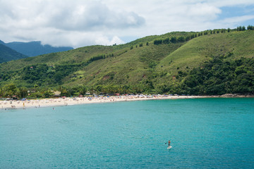 Obraz premium Vista da Praia de Maresias, famoso destino em São Paulo, Brasil
