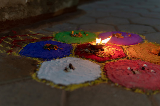 「Tihar」の画像 - 609 件の Stock 写真、ベクターおよびビデオ | Adobe Stock