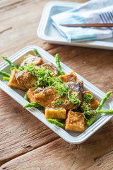 ブリのごまだれ和えと厚揚げ