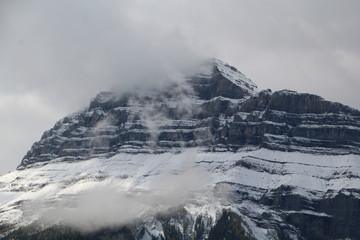 Fototapeta na wymiar Peak Touching The Clouds, Banff National Park, Alberta