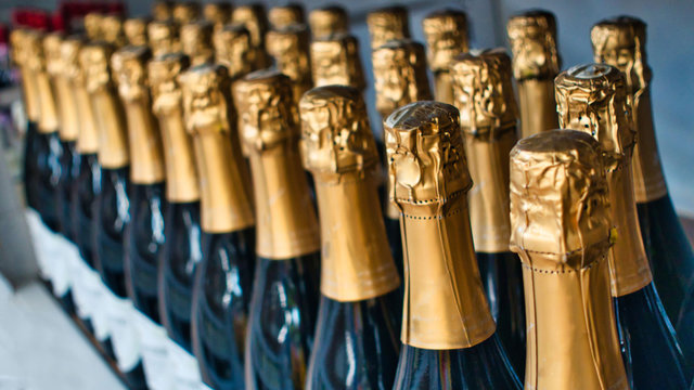 Zum Fest eine Runde Champagner