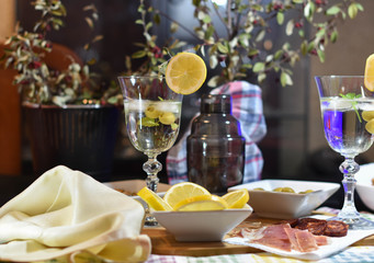 I prepare a vermouth and place it in front of a plant left to dry