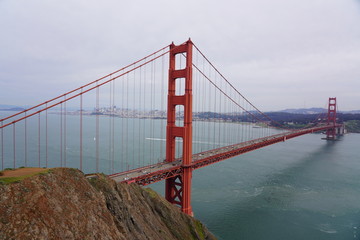 Fototapeta na wymiar Beautiful view of Golden gate bridge, San Francisco 