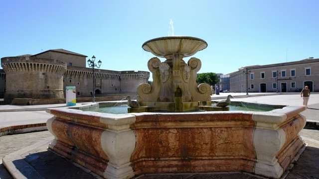 Senigallia, Rocca Roveresca Fountain Walk Through