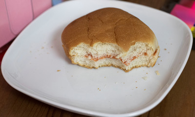 Brötchen mit Ketchup