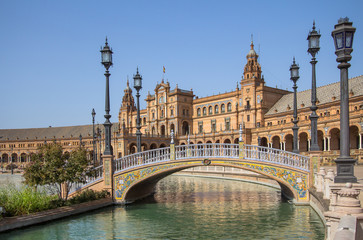 Fototapeta na wymiar Bridges of Plaza de España, Seville, Spain