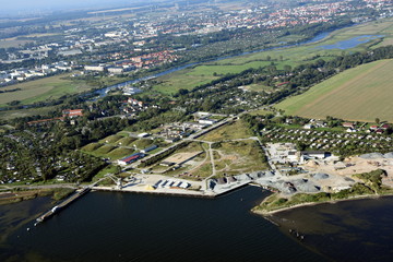 Fototapeta premium Industriehafen Greifswald Ladenow 2014
