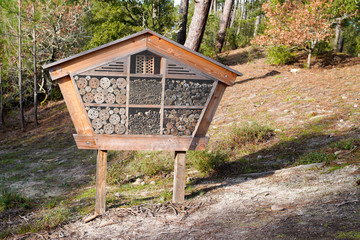 Wooden insect house decorative bug hotel ladybird bee home house garden for butterfly hibernation...