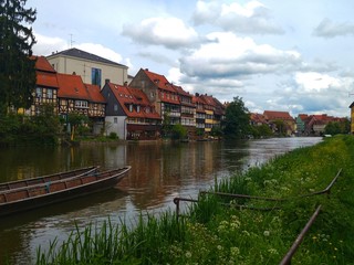 houses on canal in bruges belgium