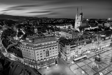 Obraz premium Zagreb Croatia at Sunset. View from above of Ban Jelacic Square Black and White Photography