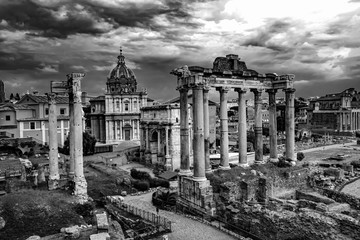 Naklejka premium Roman Forum Architecture in Black and White Black and White Photography