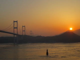 来島海峡大橋