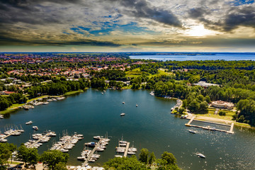Giżycko na Mazurach w północno-wschodniej Polsce © Janusz Lipiński