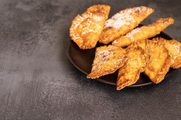 Trucha canaria, a Christmas pastry from the Canary Islands made from cabell d ' angel or sweet potatoes