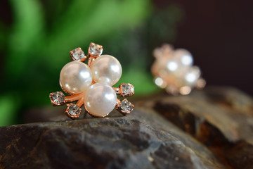 Pearl earrings for women, rewarding life