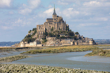 Fototapeta na wymiar Le Mont-Saint-Michel, island with the famous abbey, Normandy, France