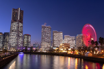 横浜の夜景　みなとみらい21