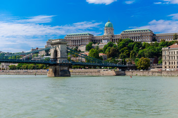 Fototapeta na wymiar View over the Chain Bridge, Buda Castle and Danube river from Budapest, the capital of Hungary.