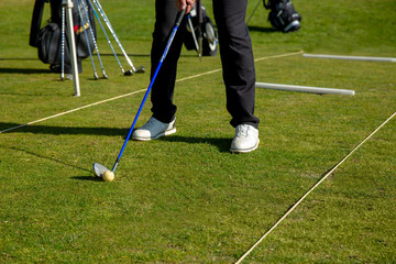 Obraz premium Training and Fitting in a golf field