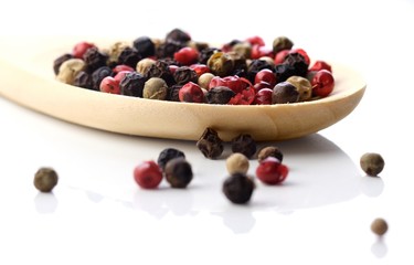 Close up of papper grains