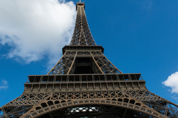 eiffel tower in paris