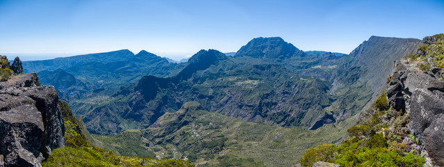 Fototapeta na wymiar La Réunion, Cirque de Mafate valley Panorama 