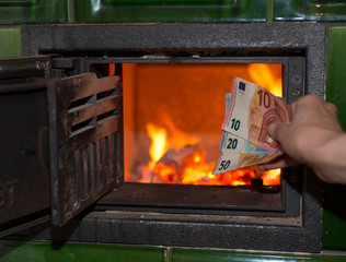 Geld im Kamin verheizen
