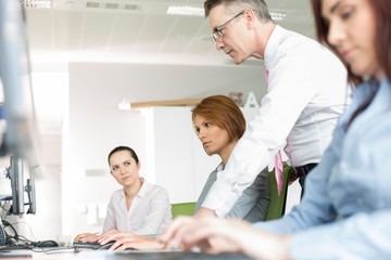 Obraz premium Business people working in office