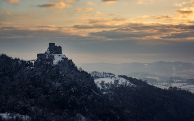 Obraz premium castle on the mountain