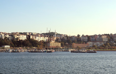 Fototapeta na wymiar Istanbul, die Türkei, am 3. November 2019 Hafen von Sile.