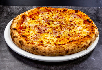 Pizza prosciutto cotto
