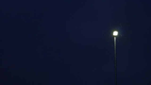 夜明けの街燈