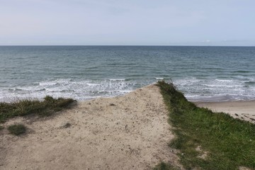 Blick von einer Düne auf die Ostsee bei Wustrow