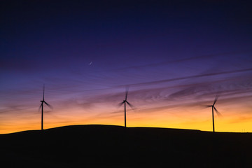 Fototapeta na wymiar Windmill Sunset in livermore California