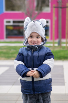 Child dressed as a wolf on the way to the nursery