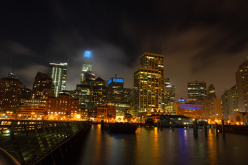 Obraz na płótnie Canvas Amazing view of San Francisco city at night