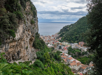 Fototapeta na wymiar Amalfi viewed from the Ravello hiking path