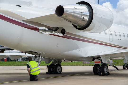 Airplane Mechanic