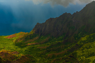 Obraz na płótnie Canvas Amazing view of the Nāpali Coast State Wilderness Park in Kauai Island, Hawaii.