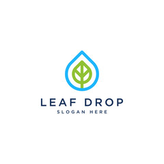 Fototapeta premium natural design logo or water droplets with leaves