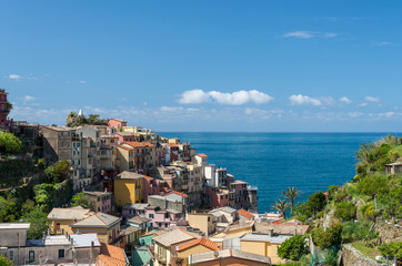 Naklejka premium Manarola w strefie przybrzeżnej Cinque Terre we włoskiej prowincji La Spezia