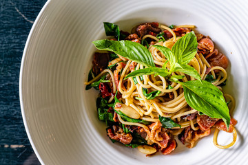 Spicy spaghetti with basil garlic and bacon