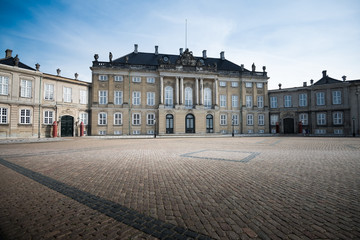 Fototapeta premium Amalienborg palace in Copenhagen, Denmark.