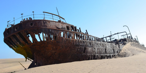 Eduard Bolen shipwreck in Namib Desert