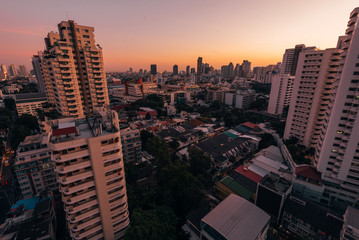 Fototapeta na wymiar Sunrise cityscape view in Bangkok, Thailand