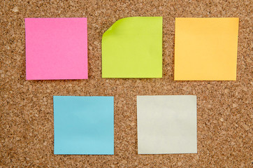 blank notes on cork board