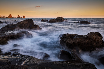 Peaky rocks