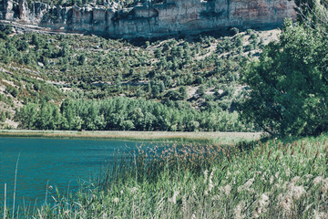 Paisaje del lago de Uña